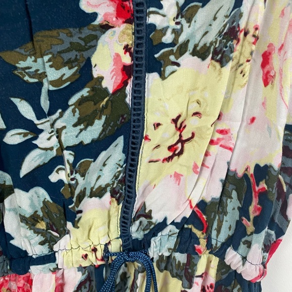 Beautiful MINKPINK Maxi Dress - Picture 13 of 13